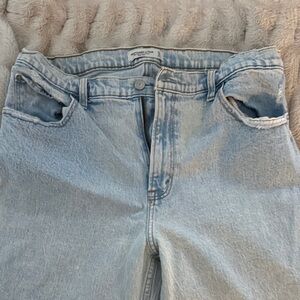 Abercrombie & Fitch Light Wash Denim Jeans